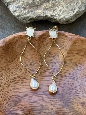 Gold Teardrop Pearl Dangle Earrings - Women Jewelry
